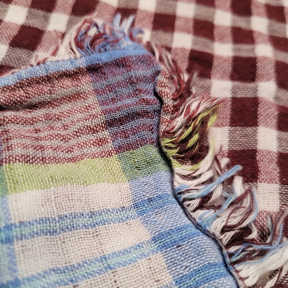 🍒 4/$20 🍒 | Hollister | Reversable Scarf - Picture 6 of 11